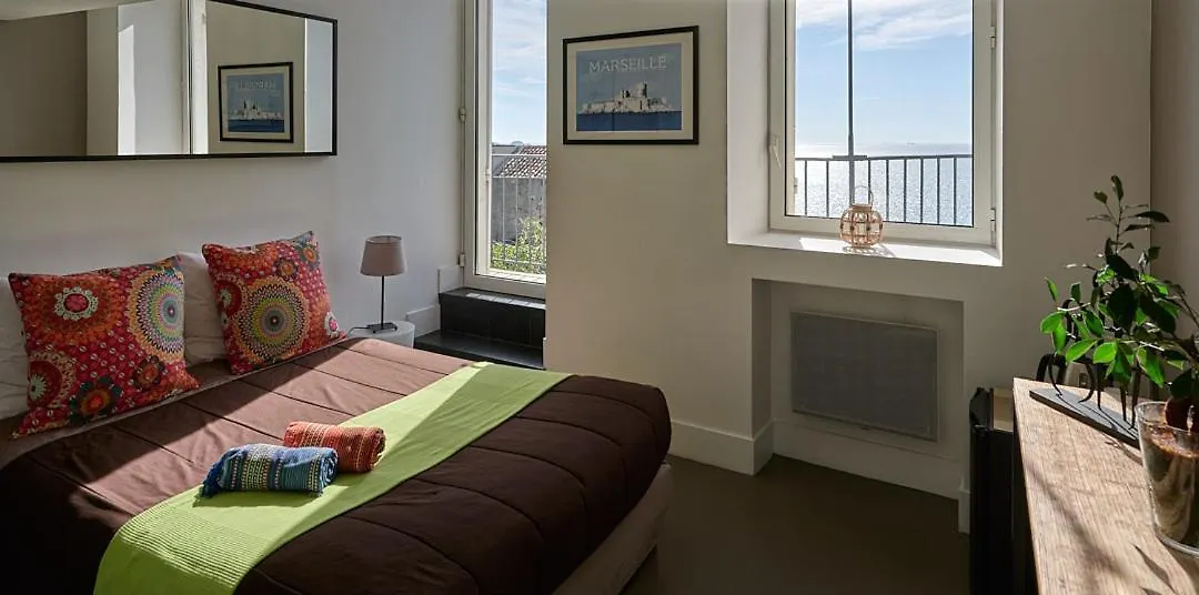 Bed and breakfast La Luna B&B Marsella Francia